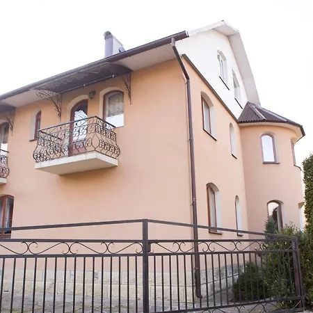 Orman Evi Gutsulia *