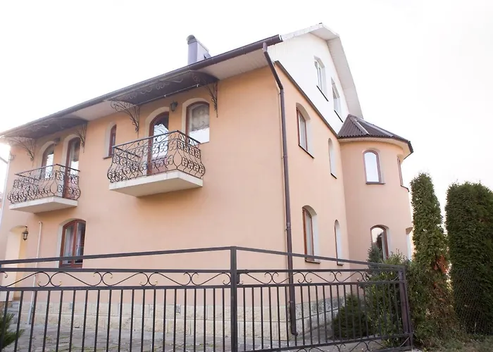 Orman Evi Gutsulia *