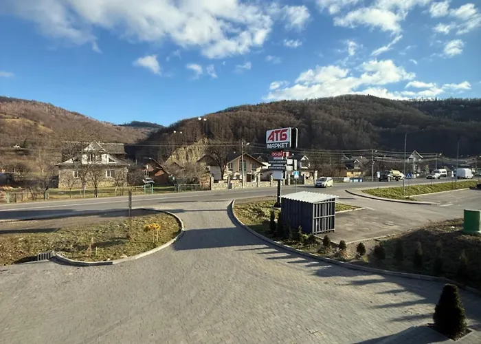 Orman Evi Gutsulia *